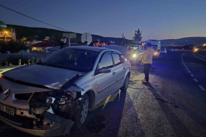 Bingöl’de otomobil ile hafif ticari araç çarpıştı: 1 yaralı

