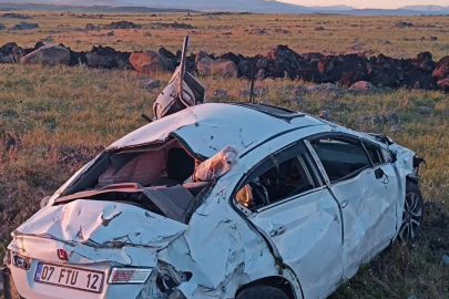 Siverek’te takla atan otomobilde 2’si bebek 5 kişi yaralandı
