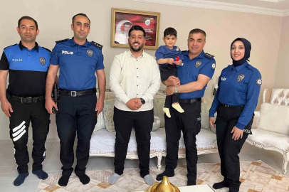 Şehit aileleri ile şehitlikler bayramda ziyaret edildi
