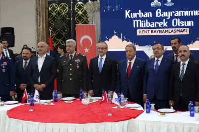 Malatya’da resmi bayramlaşma töreni düzenlendi
