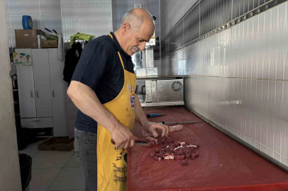Bingöl’de kasaplarda bayram yoğunluğu yaşandı

