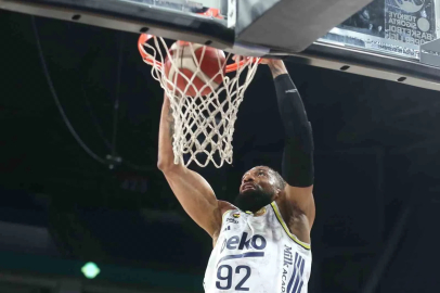 Fenerbahçe yarı finalde

