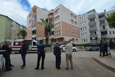 Mahallede panik: Genç kadın 2 saat sonra ikna oldu
