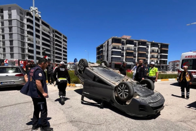 Elazığ’da kaza yapan otomobil ters döndü: 2 yaralı

