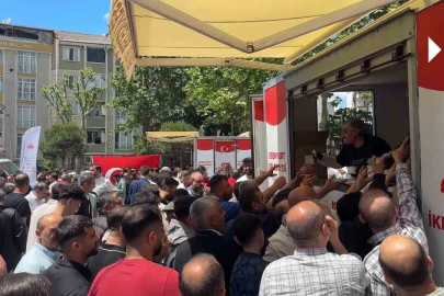 Esenyurt’ta Fetih yıl dönümünde camilerde aşure ikramı
