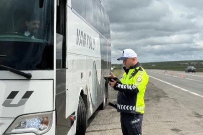 Kars’ta trafik denetimleri sürüyor
