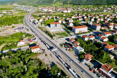 Tatilcilerin dönüş yolundaki yoğunluğu sürüyor
