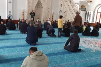 Bayburt’ta cami cemaati bağımlılıkla mücadele konusunda bilgilendirildi
