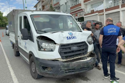 Kamyonet otomobile çarptı: 1 yaralı
