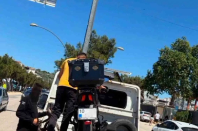 "Dur" ihtarına uymadı, ehliyetsiz çıktı: 240 bin lira ceza yedi
