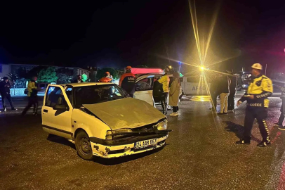 Erzincan’da 2 aracın çarpıştığı kazada 5 kişi yaralandı
