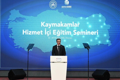 Vali Baruş: "Halkla doğrudan, samimi, şeffaf ve güven veren bir bağ kurmak her zamankinden daha kritik bir hale gelmiştir"

