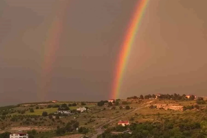 Elazığ’da gökkuşağı görsel şölen oluşturdu
