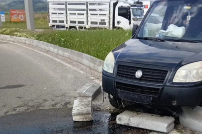 Bolu’da refüje çıkan hafif ticari aracın sürücüsü yaralandı
