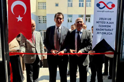 Hisarcık’ta giyim sergisi açıldı

