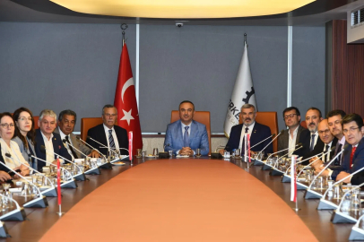 Tekirdağ’da SANTEK toplantısı: Sanayi, lojistik ve Baykar yatırımları masaya yatırıldı
