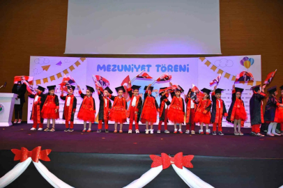 Kepez’in kreşlerinde mezuniyet heyecanı
