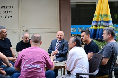 Aydın Valisi Varol, Gençlik Caddesi’nde esnafla buluştu
