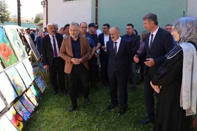 Beyşehir ve Hüyük’te el emeği eserler görücüye çıktı

