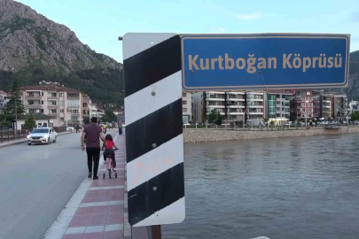 Amasya’da köprü girişinde çökme oluştu
