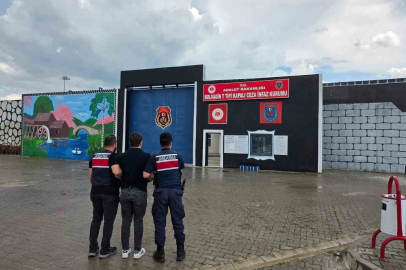 FETÖ’den aranan şahsı jandarma yakaladı
