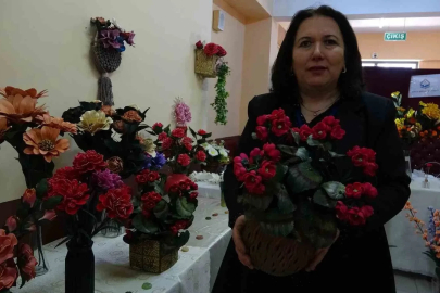Atık malzemeler sanat eserine dönüştü
