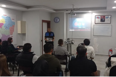 Niğde polisinden dolandırıcılığa karşı bilgilendirme çalışması
