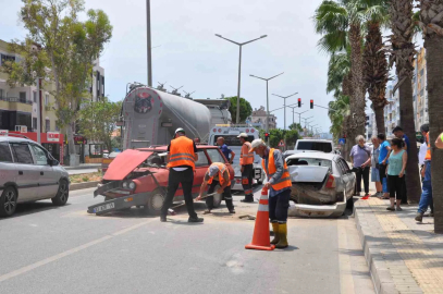 Mersin’de zincirleme trafik kazası: 1 yaralı
