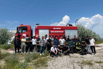 Alaca’da üniversite öğrencilerine uygulamalı yangın eğitimi
