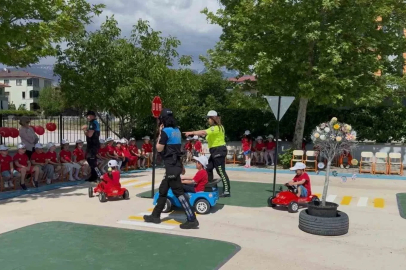Miniklere uygulamalı trafik eğitimi
