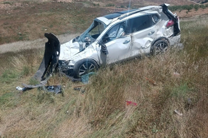 Batman’da otomobil şarampole yuvarlandı: 2 yaralı
