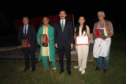 Lise öğrencilerinin düzenlediği ecdat şenliği büyük beğeni topladı
