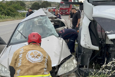 Kula’da otomobil ile tır çarpıştı: 1 ağır yaralı
