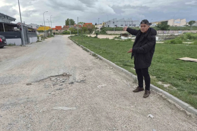 Ana arterle kesişiminde sürekli kaza olan sokak için tedbir alınması bekleniyor
