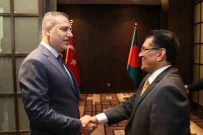Bakan Fidan, Bangladeşli mevkidaşı Rahman ile görüştü
