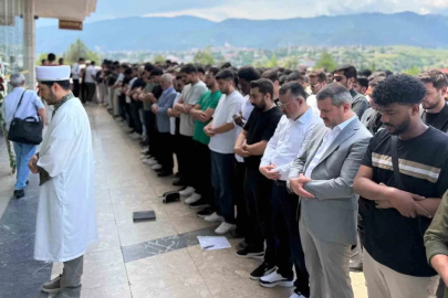 KBÜ’de hayatını kaybeden öğrenciler için gıyabi cenaze namazı kılındı
