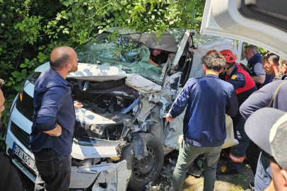 Ordu’da çöp kamyonu ile ticari araç kafa kafaya çarpıştı: 1 yaralı
