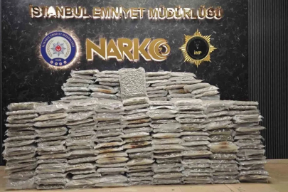 Arnavutköy’de uyuşturucu operasyonu: 398 kilo skunk ele geçirildi
