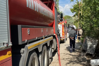 Van’da ev ve samanlık yangını

