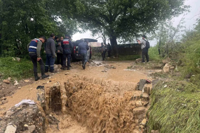 Niğde’de sağanak sele neden oldu: Sel sularına kapılanlar var
