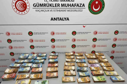 Bebek bezleri içerisine gizlenmiş 20 milyon liradan fazla nakit para ele geçirildi
