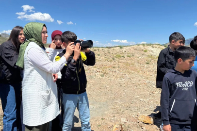 Öğrencilere kuş gözlemciliği ve doğa koruma bilinçlendirmesi
