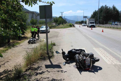 Amasya’da motosikletler çarpıştı: 2 yaralı
