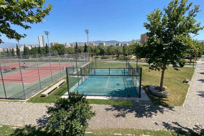 Bostanlı Sahili’ne yeni padel kortları geliyor
