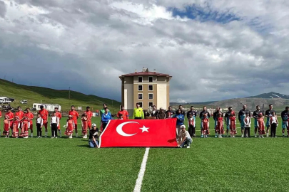 Tekman’da Mustafa Çiftçi futbol turnuvası şampiyonu Hürriyetspor oldu
