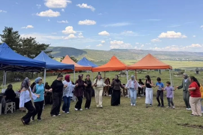 Yaşlı ve engelli vatandaşlar doyasıya eğlendi
