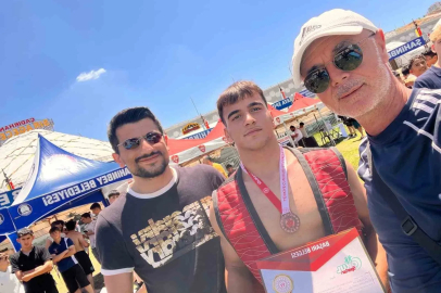 Aydınlı güreşçi Türkiye üçüncüsü oldu
