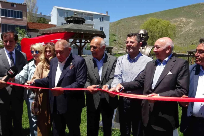 Çıldır’da Karaçay Çayı üzerine yaptırılan köprü törenle açıldı
