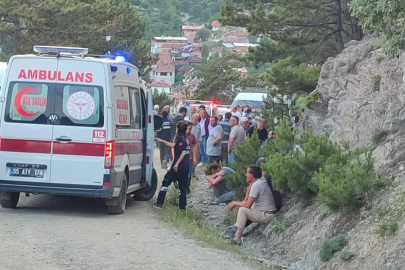 Samsun’da traktör uçuruma yuvarlandı: 1 ölü, 1 yaralı
