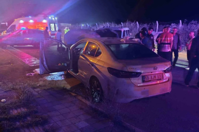 Tekirdağ’da otomobil ile kamyonet çarpıştı: 4 yaralı
